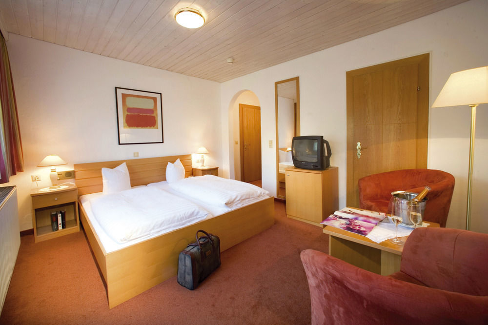 Hotel Alpenresidenz Adler Kirchberg in Tirol Habitación foto